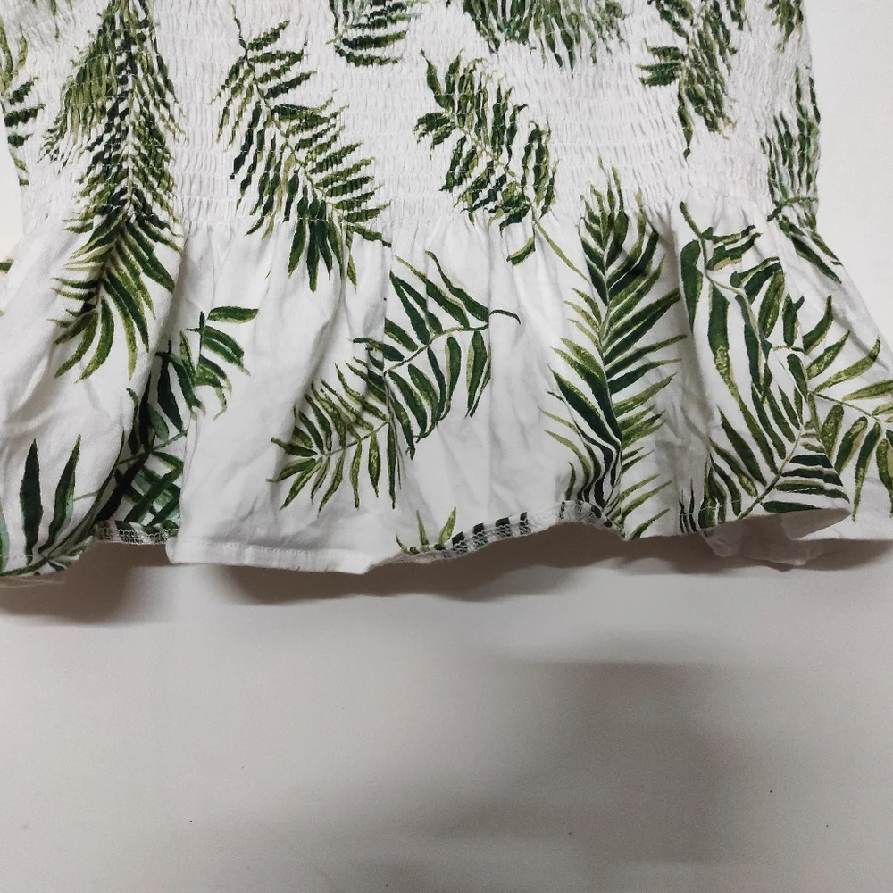 H&M Palm Print Smocked Top 💚 - Picture 10 of 13